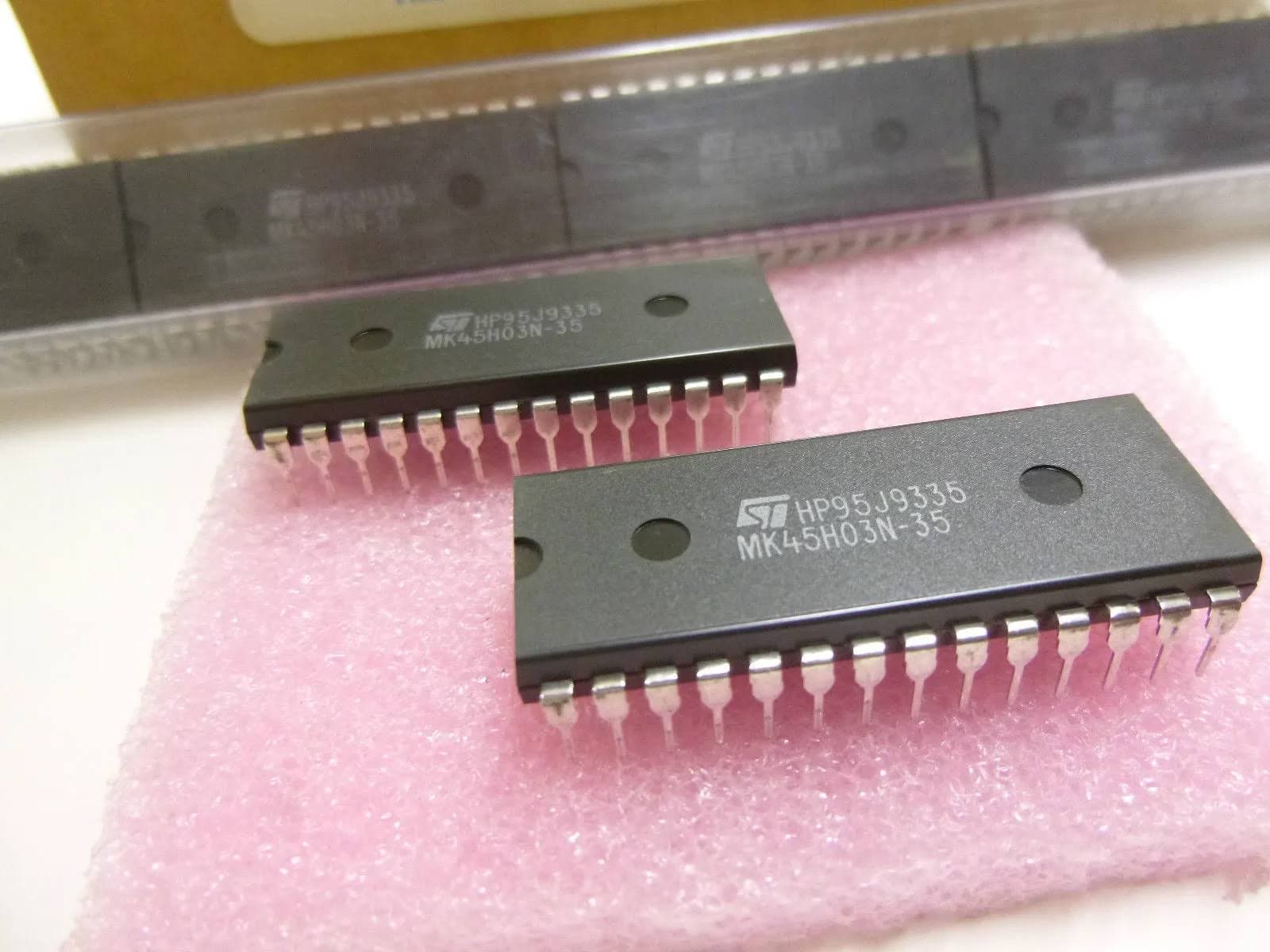 141-units min. BEST SOURCE MK45H03N35 - MK45H03N35