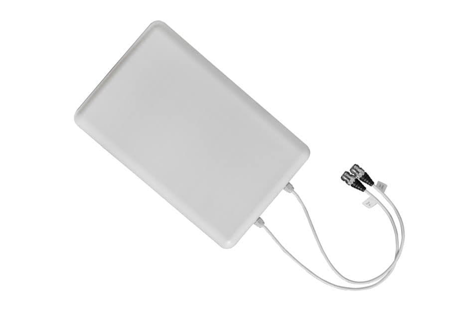 CommScope CMAX-DMF-WI53 - Low Pim Directional Mimo In-building Antenna, 698960 Mhz, 16