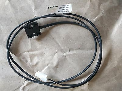 18-units min. Ericsson  Cable With Connector/battery Temp Sensor - RPM777161/01500
