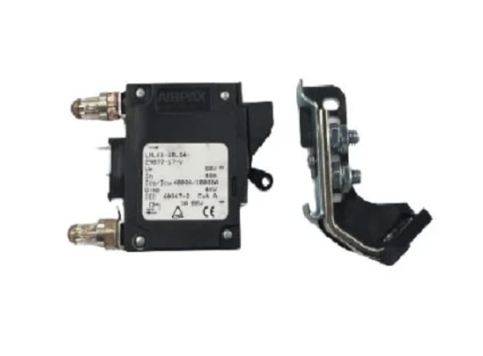 General Electric CC109143905 - Dc 40a Black Tip Hooded Bullet Breaker Ut -48v Output