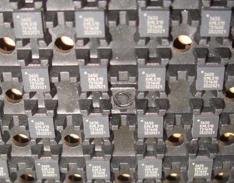 Broadcom BCM3450KMLG - 573177-001-00 Ic, Broadcom #bcm3450kmlg, Amp,low Noise Lna,power Pa,sm,moca Applications,lead-free /