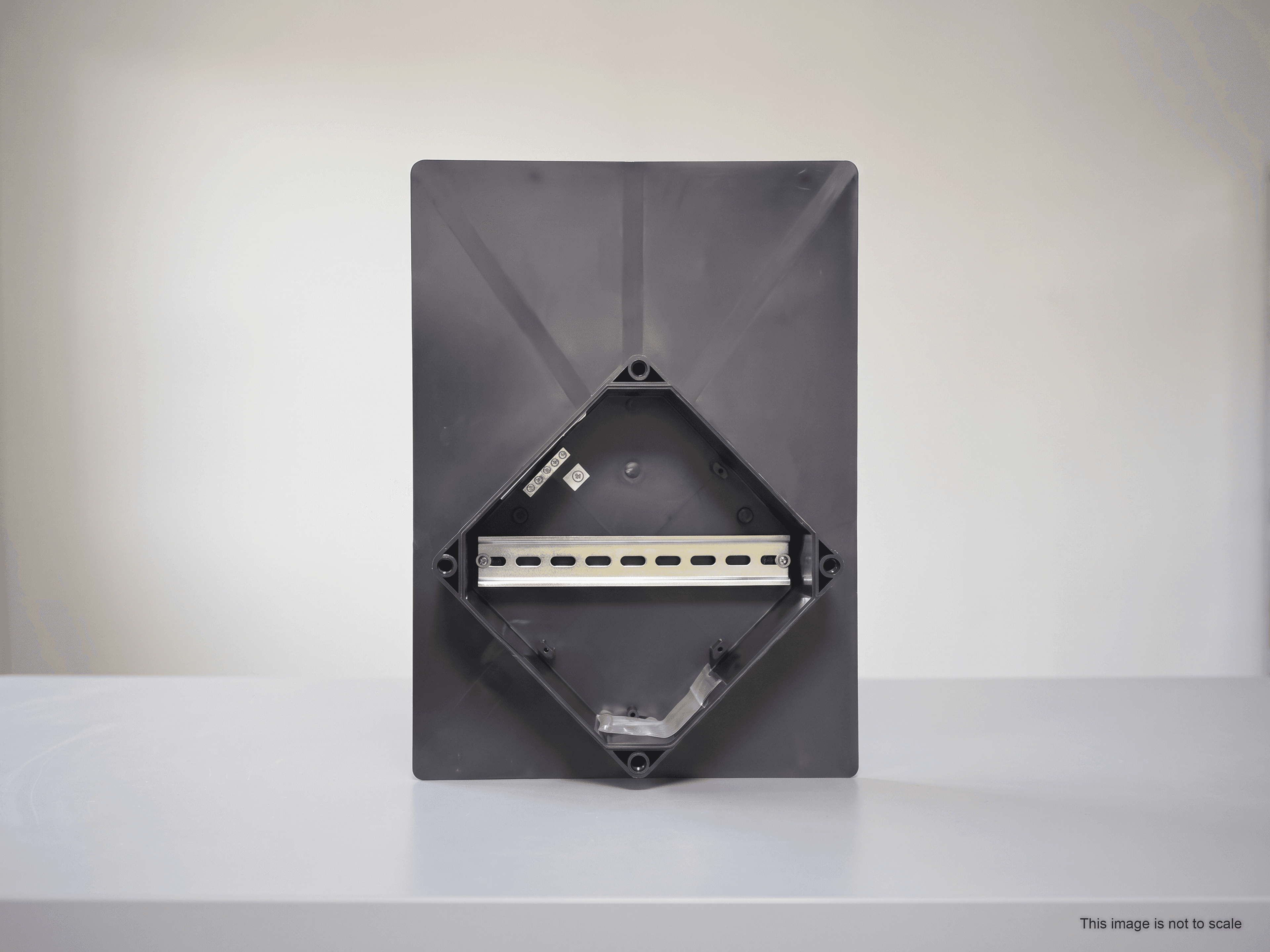 2-units min. Pentair, Inc. Hof Box Transition Resd Rj Blk - RJ-1