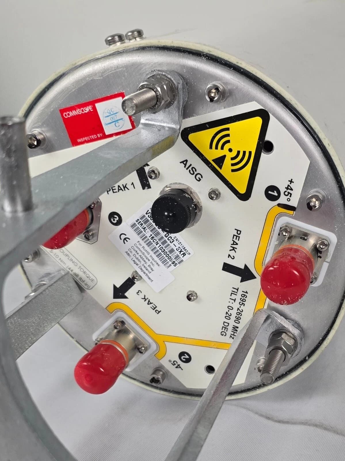 CommScope V360QS-GC3-3XR - Small Cell Antenna
